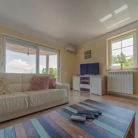 Two Bedroom With Sea View Opric