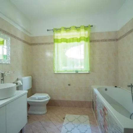 Two Bedroom With Sea View *