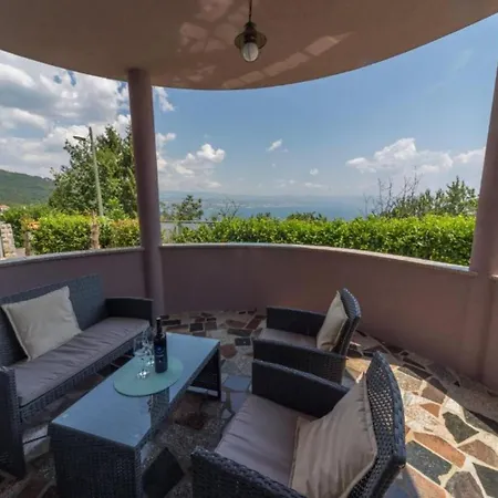 Two Bedroom With Sea View Appartamento